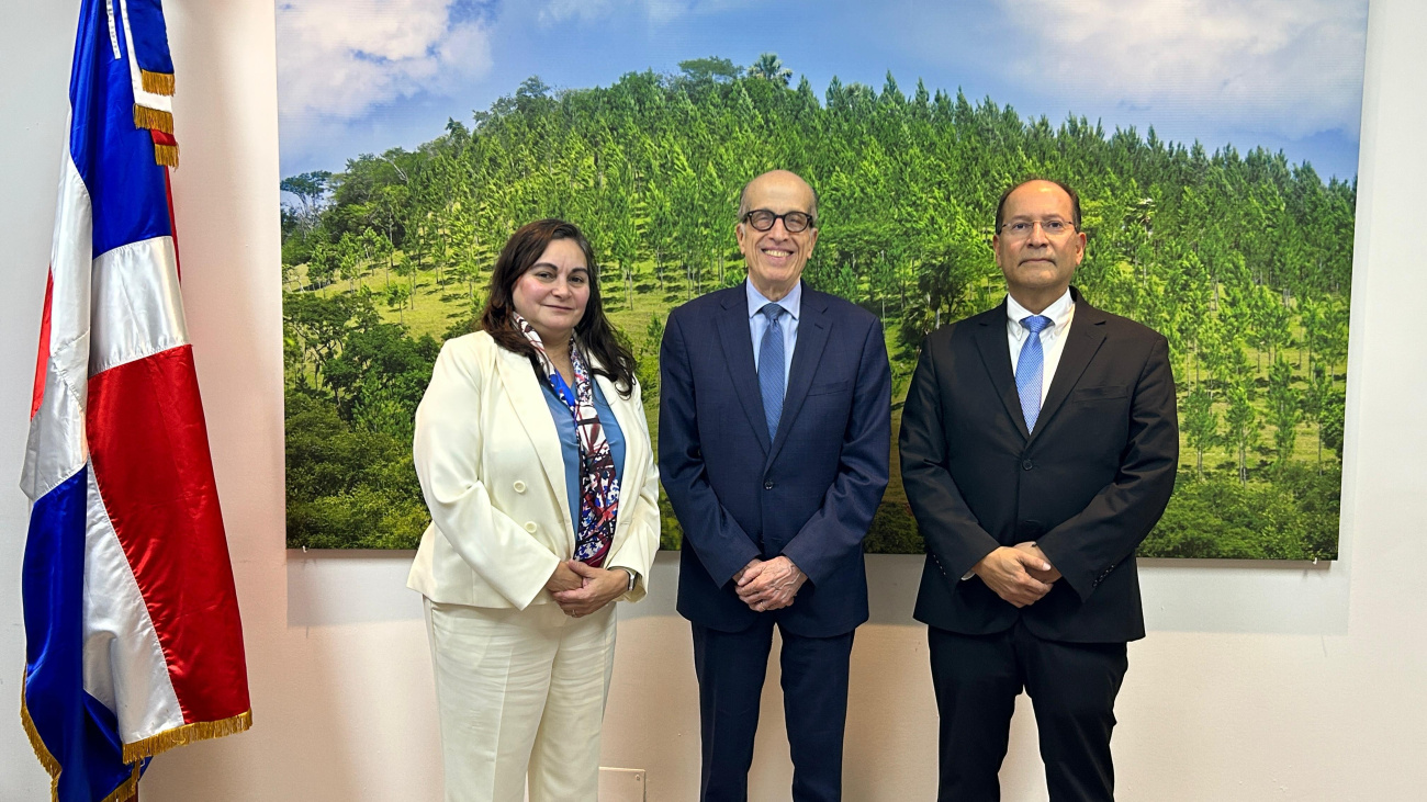 Cambio Climático recibe misión del FMI para fortalecer acciones y financiamiento en materia de clima para RD
