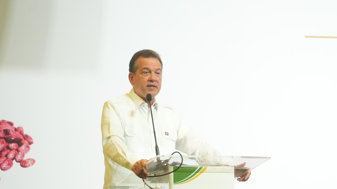 Ministro Víctor Bisonó dijo que esta acompañando al campo dominicano para abrir más mercados y fortalecer la agroindustria”