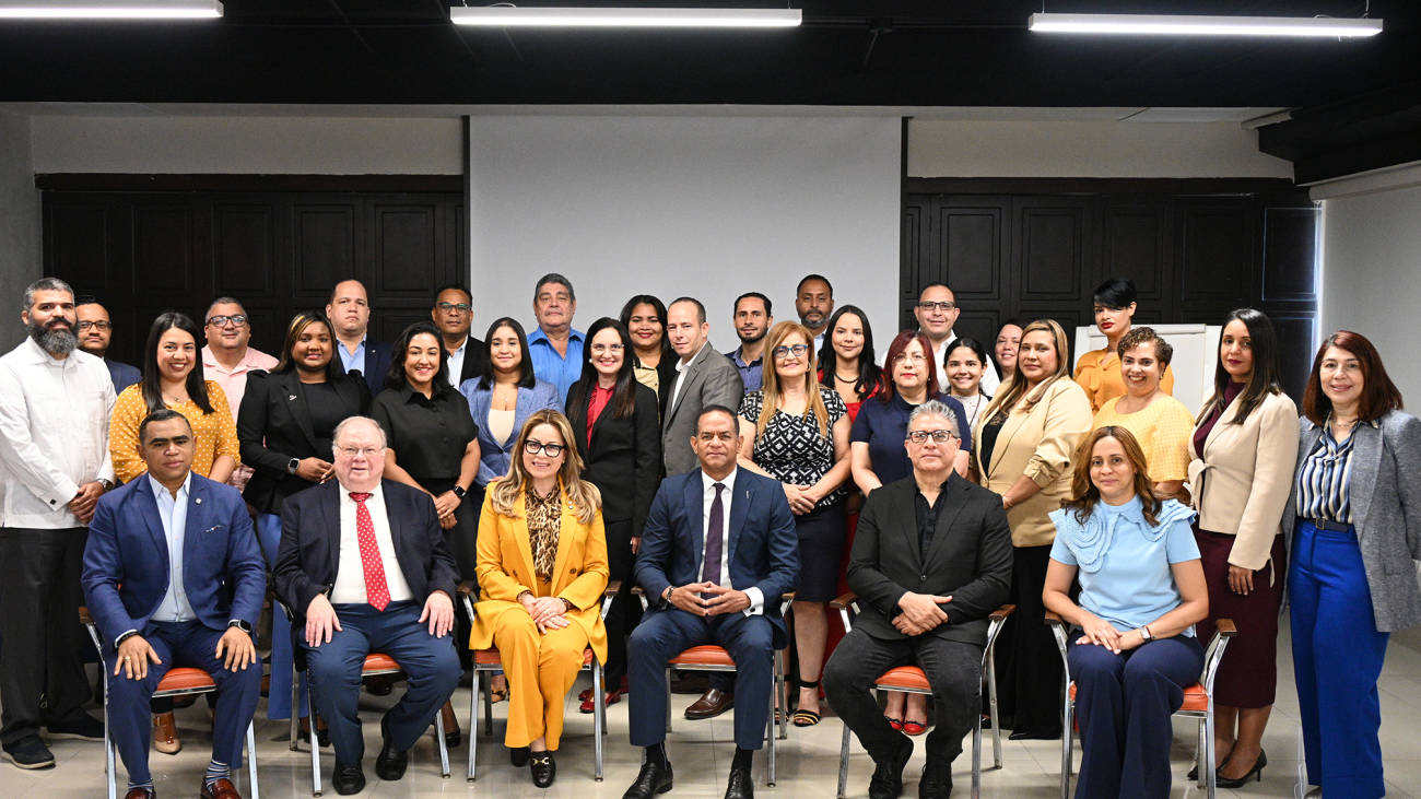 Superintendencia de Seguros celebra primera certificación antilavado de activos en República Dominicana y el Caribe