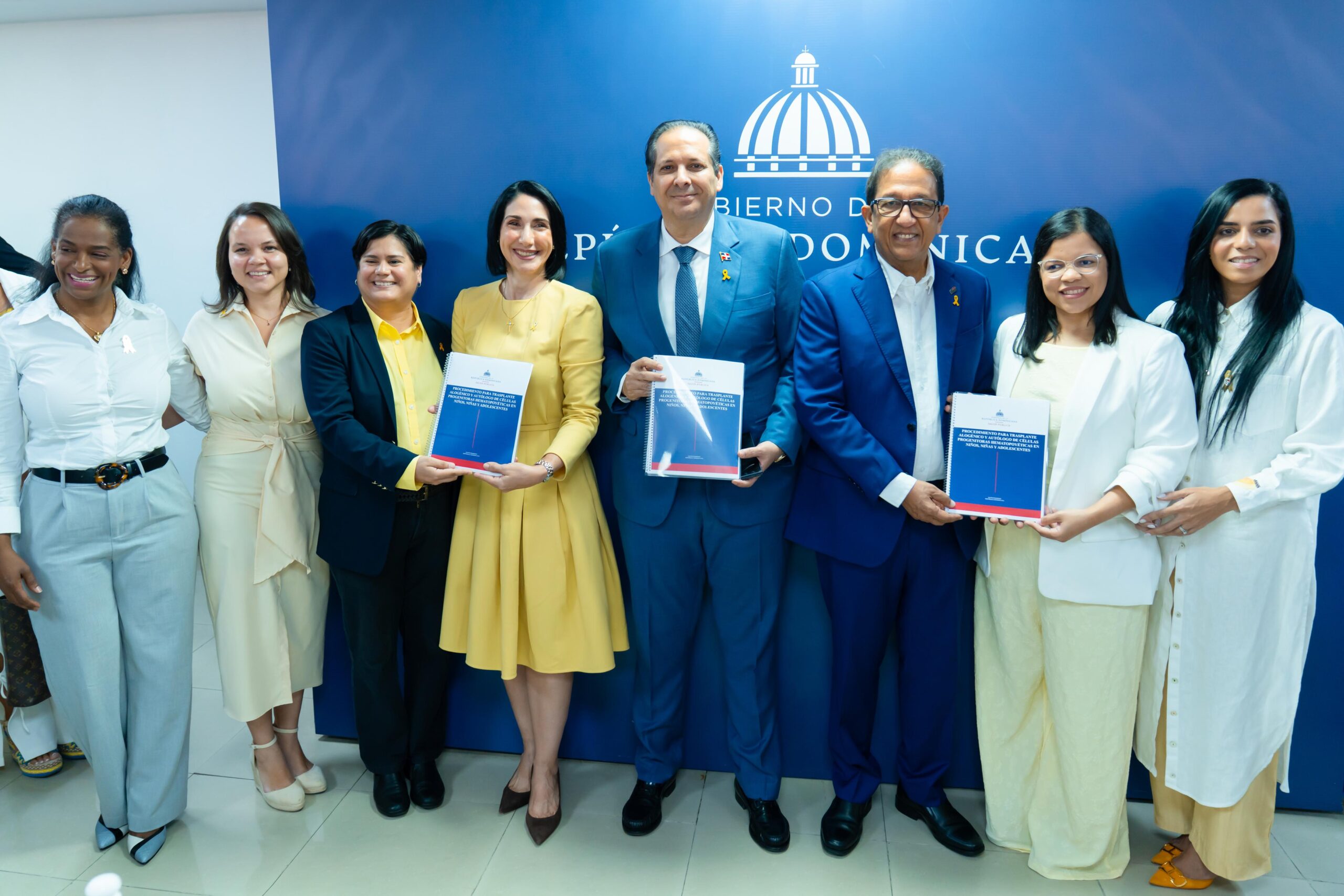 Ministerio de Salud y primera dama impulsan iniciativas para mejorar la atención del cáncer infantil