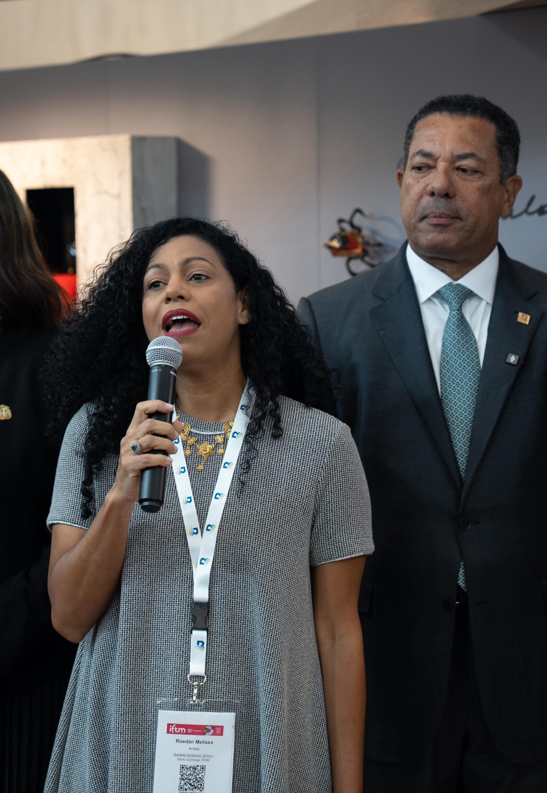 Banreservas inaugura exposición “Melissa 20, Momentos” en Top Resa 2025