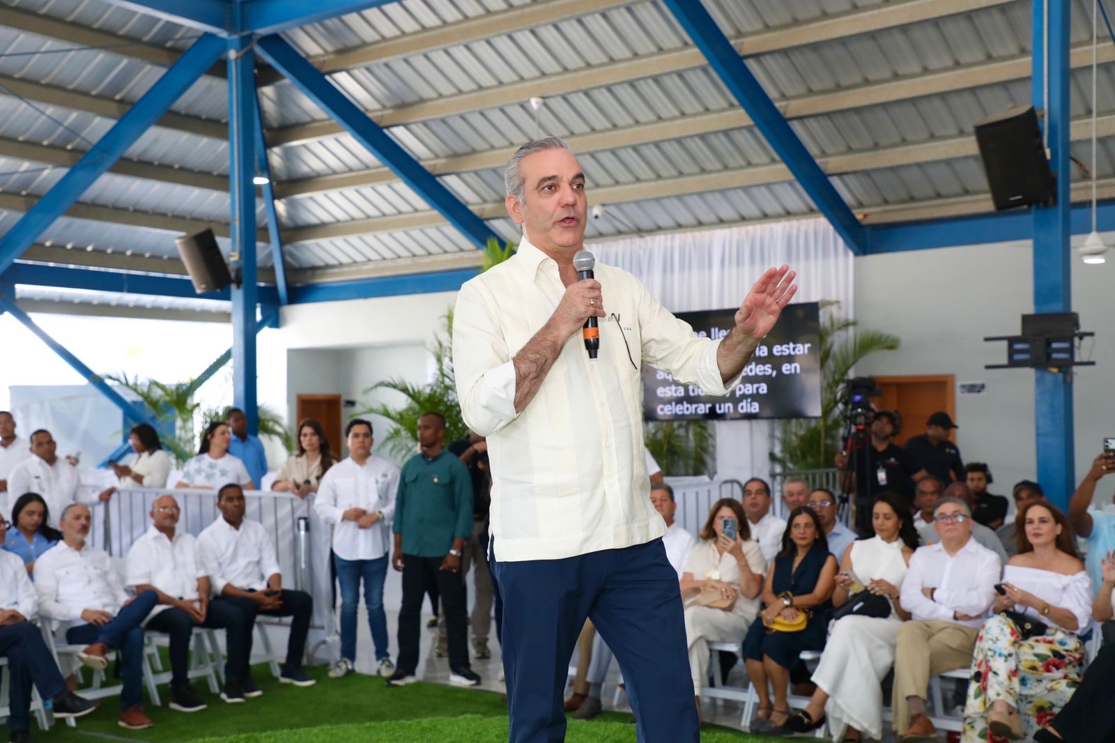 Presidente Abinader lanza programa de titulación que impactará a más de 25,000 personas con la entrega de títulos de propiedad, en Puerto Plata