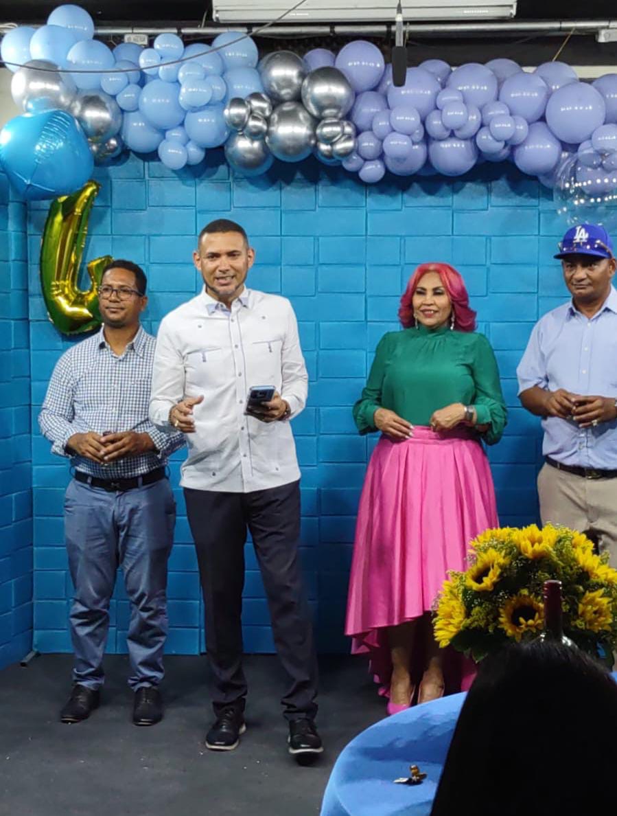 José Antonio Sicard Gutiérrez celebra el 4to aniversario de “Análisis Informativo TV”