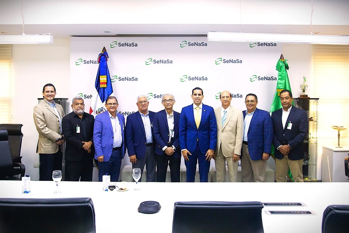 SeNaSa y ANDECLIP sostienen encuentro con miras a fortalecer lazos entre ambas entidades