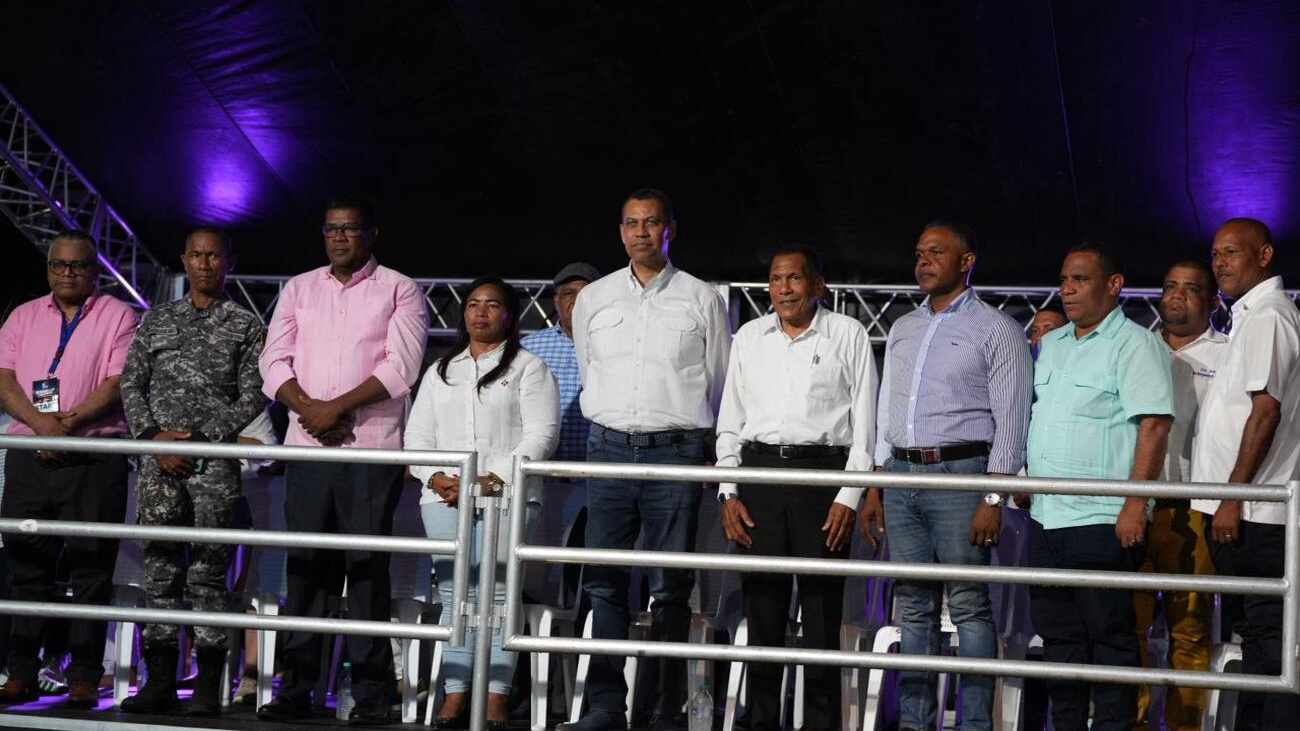 Indotel inicia en Jimaní lanzamiento de “Sonan-Do”, iniciativa del proyecto Soberanía 4.0 que promueve música dominicana Indotel inicia en Jimaní lanzamiento de “Sonan-Do”, iniciativa del proyecto Soberanía 4.0 que promueve música dominicana