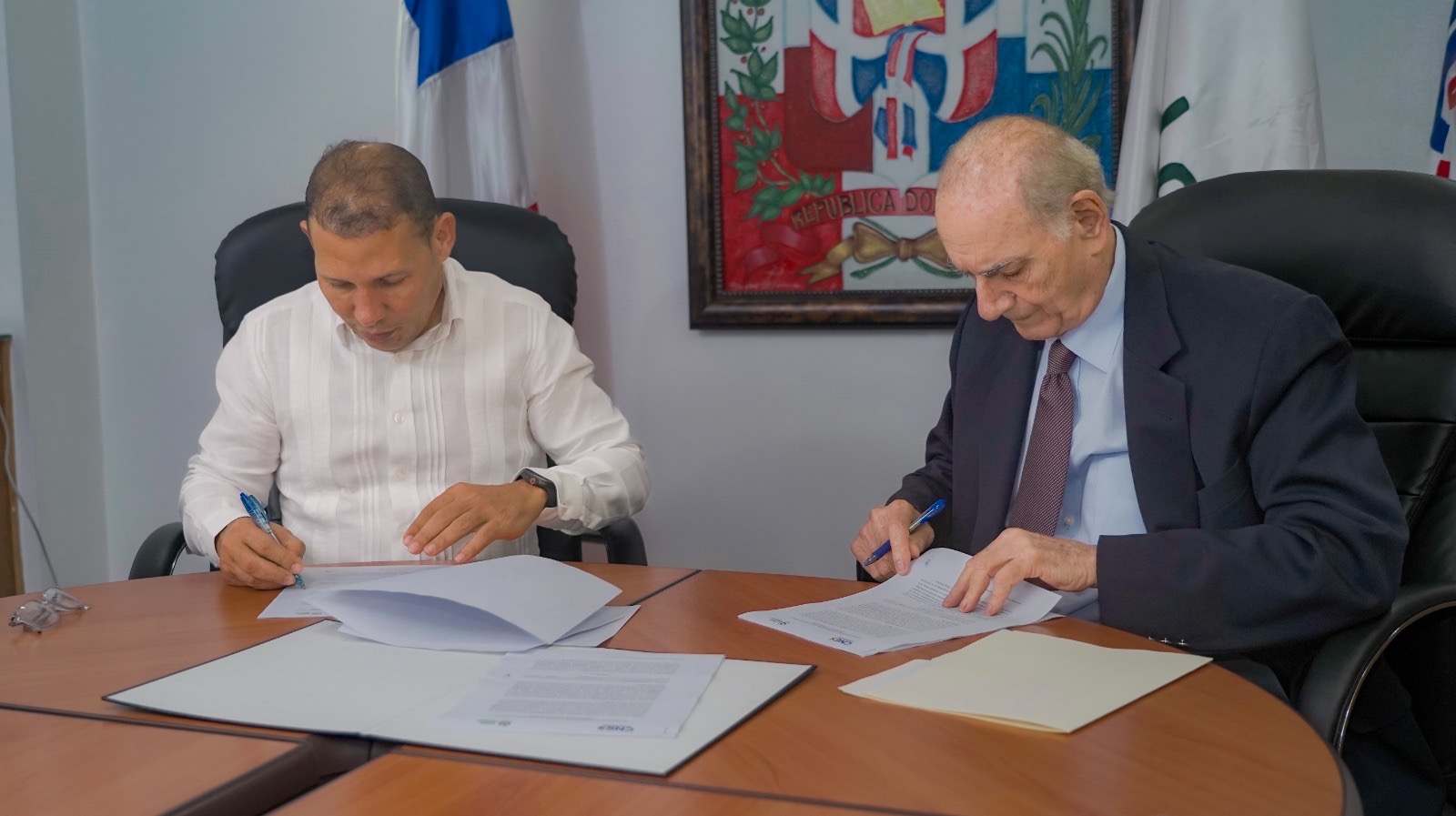 CNCS y Lotería Nacional firman acuerdo para fortalecer la ciberseguridad institucional y la confianza ciudadana CNCS y Lotería Nacional firman acuerdo para fortalecer la ciberseguridad institucional y la confianza ciudadana