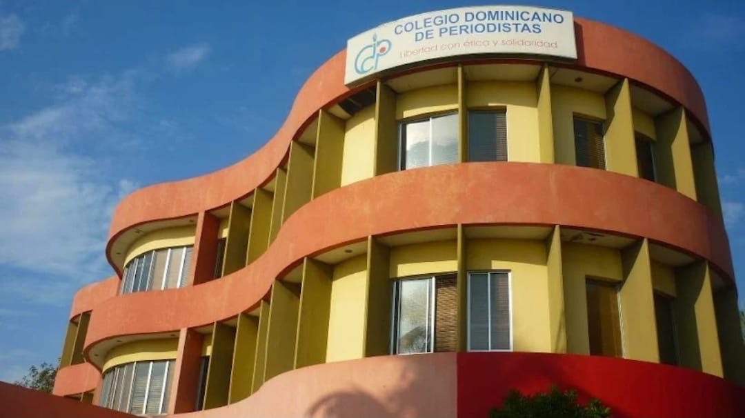 Escuela Turistica del Caribe propone al Colegio Dominicano de Periodistas (CDP) adelantar un año de pago de alquiler Escuela Turistica del Caribe propone al Colegio Dominicano de Periodistas (CDP) adelantar un año de pago de alquiler