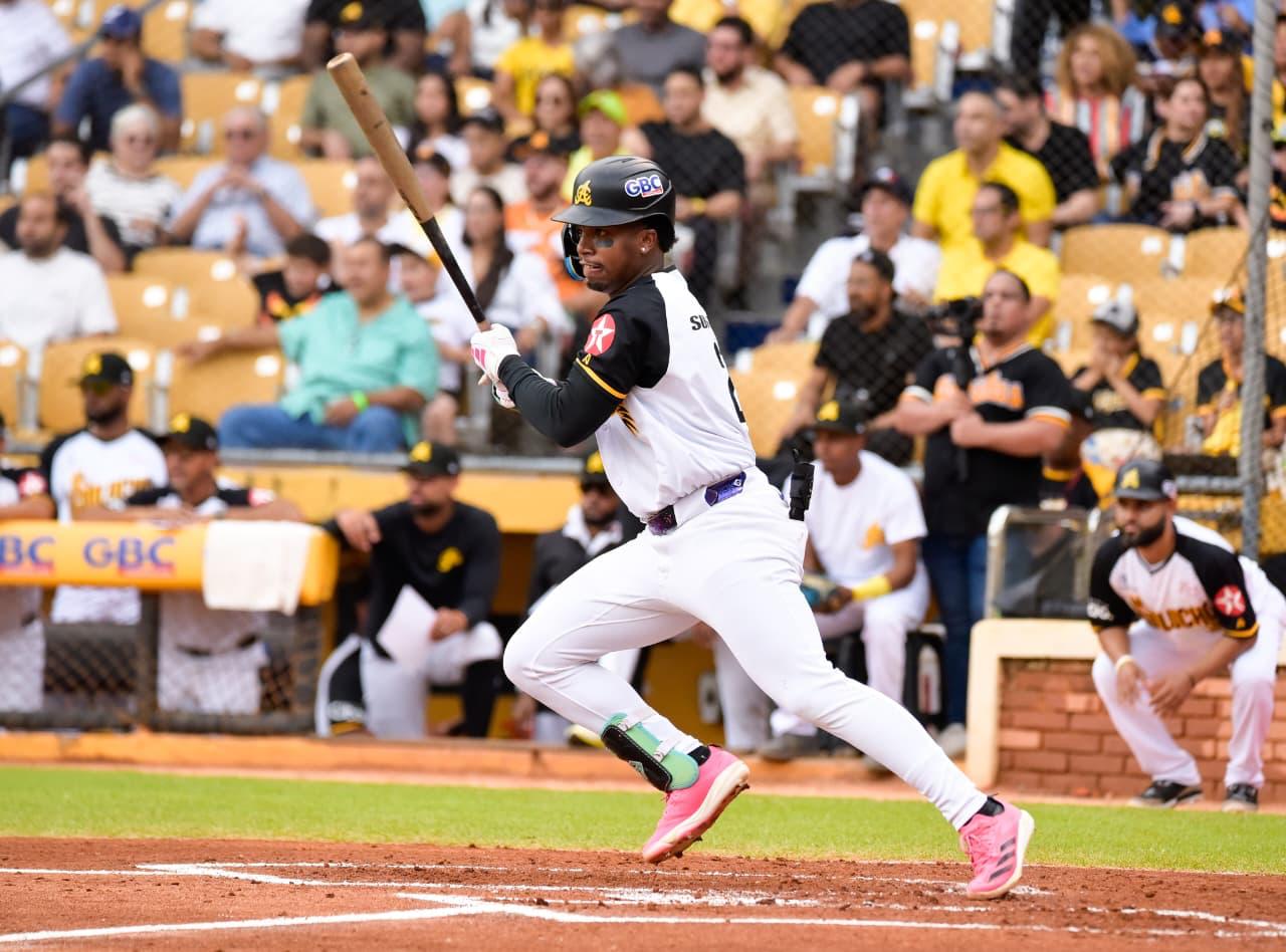 Águilas Cibaeñas blanquean al Licey 4 por 0 en el Estadio Cibao Águilas Cibaeñas blanquean al Licey 4 por 0 en el Estadio Cibao
