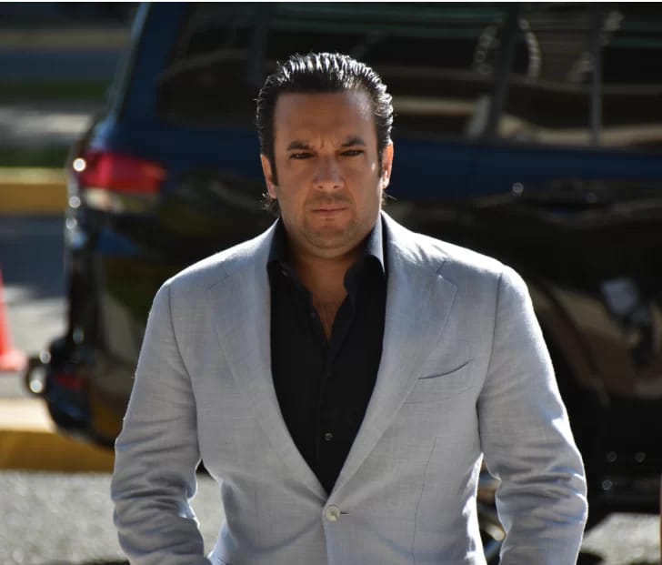 Jochy Gómez falsifica documento para impugnar a través de ADOCCO licitación de licencias de conducir.