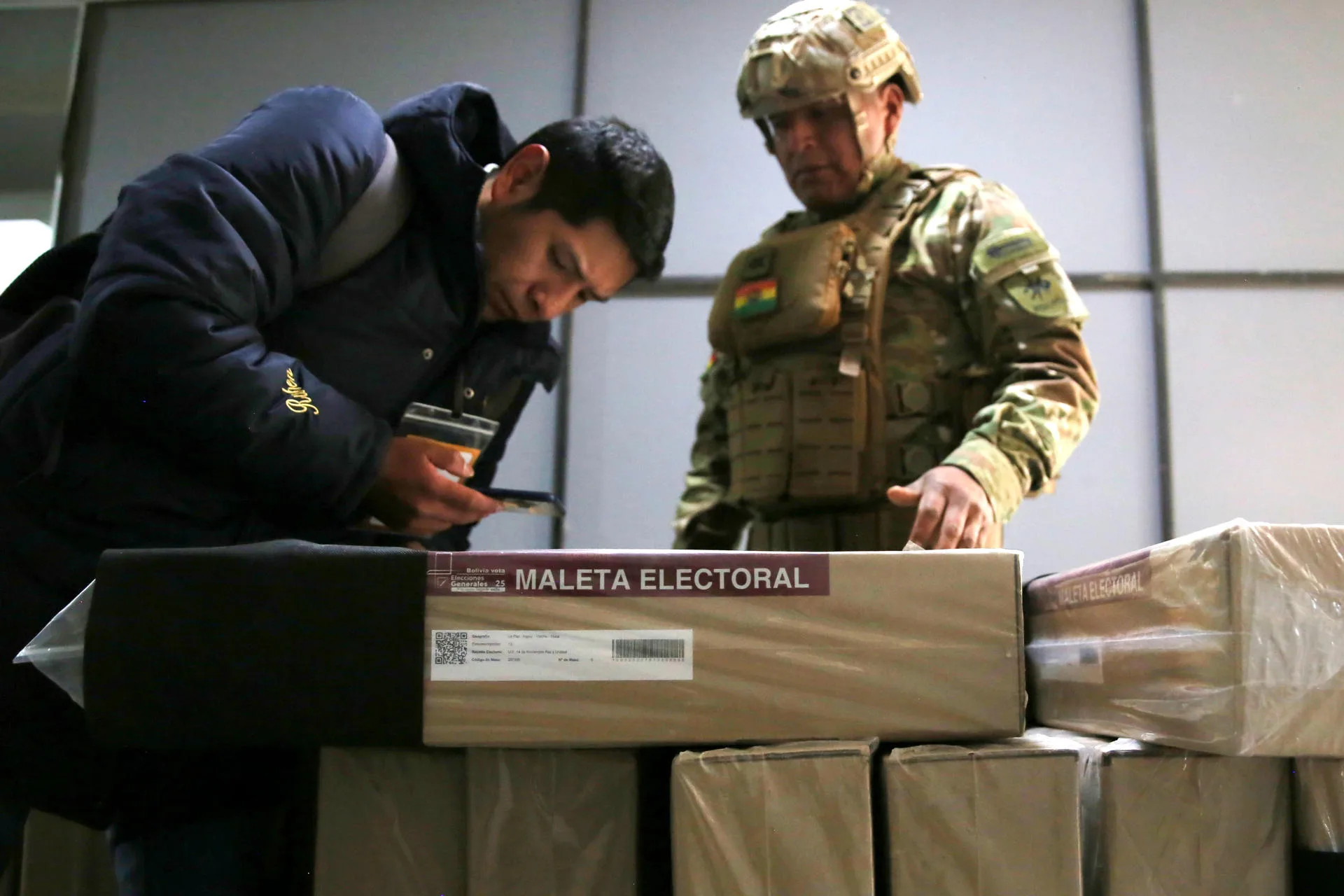Bolivia vuelve a las urnas para una inédita segunda vuelta que dará paso a un nuevo ciclo Bolivia vuelve a las urnas para una inédita segunda vuelta que dará paso a un nuevo ciclo