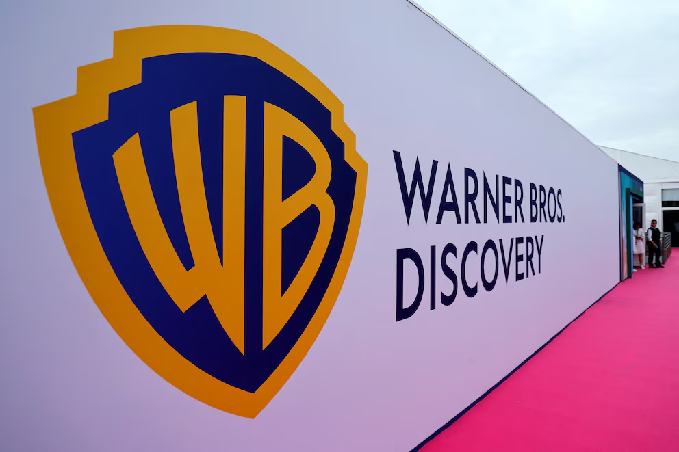 Warner Bros. se pone en venta: Netflix y otros titanes del entretenimiento van tras el legendario estudio