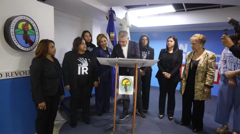 PRD respalda la Ley Marco “Déjala Ir” que busca erradicar los feminicidios en el país para 2035 PRD respalda la Ley Marco “Déjala Ir” que busca erradicar los feminicidios en el país para 2035