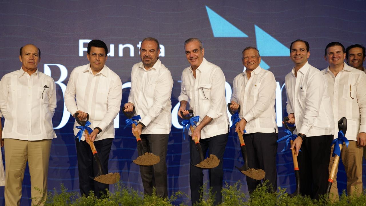 Leonardo Aguilera destaca cartera turística de Banreservas aumenta de RD$22,000 a más de RD$50,000 millones Leonardo Aguilera destaca cartera turística de Banreservas aumenta de RD$22,000 a más de RD$50,000 millones