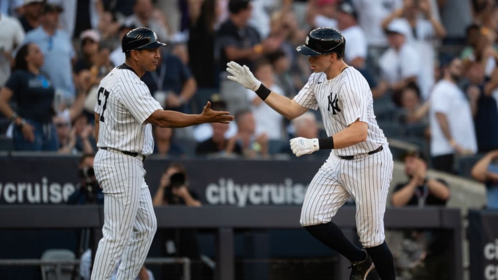 Yankees fuerzan Juego 3 ante Boston en la Serie de Comodines
