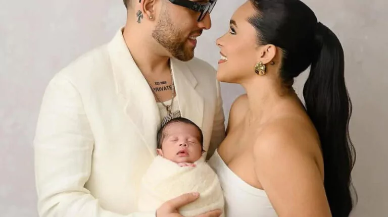 Mark B presenta a su segundo hijo Dimark Burdier Mark B presenta a su segundo hijo Dimark Burdier