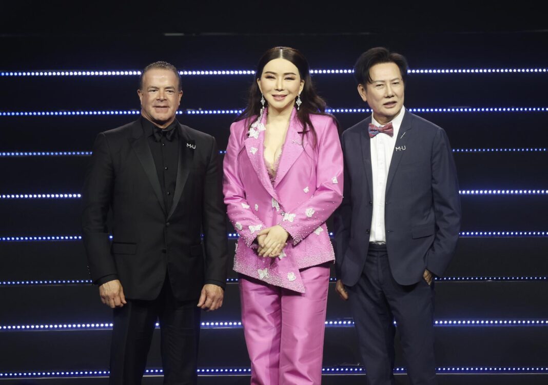 La Justicia tailandesa emite una orden de arresto contra "copropietaria de Miss Universo"