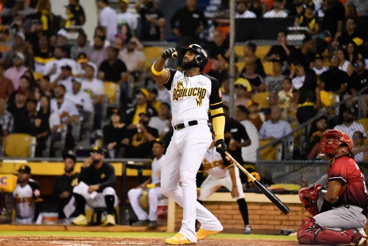 Las Águilas siguen en otro nivel: ganan su séptimo en línea al derrotar 3-1 a los Toros Las Águilas siguen en otro nivel: ganan su séptimo en línea al derrotar 3-1 a los Toros