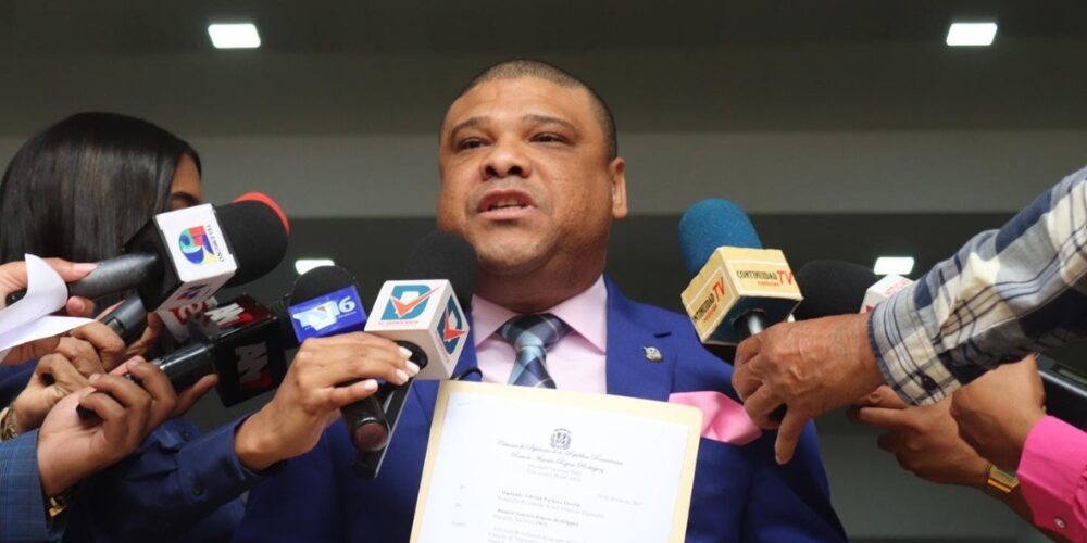 Diputado PRD llama MP y JCE fortalecer mecanismos eviten participación del narcotráfico en política