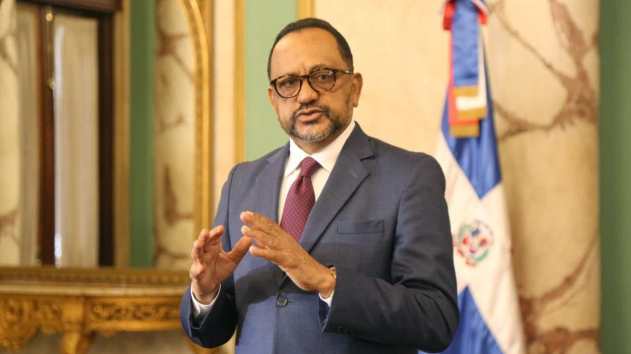 El consultor jurídico del Poder Ejecutivo informa que la reunión del CNM fue pospuesta para el próximo martes 2, a las 7:00 de la noche El consultor jurídico del Poder Ejecutivo informa que la reunión del CNM fue pospuesta para el próximo martes 2, a las 7:00 de la noche