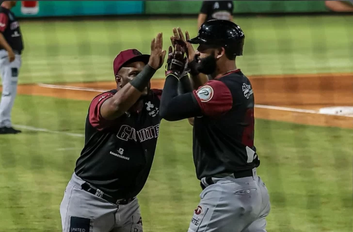 Jorge Bonifacio decide triunfo Gigantes en 15 entradas Jorge Bonifacio decide triunfo Gigantes en 15 entradas