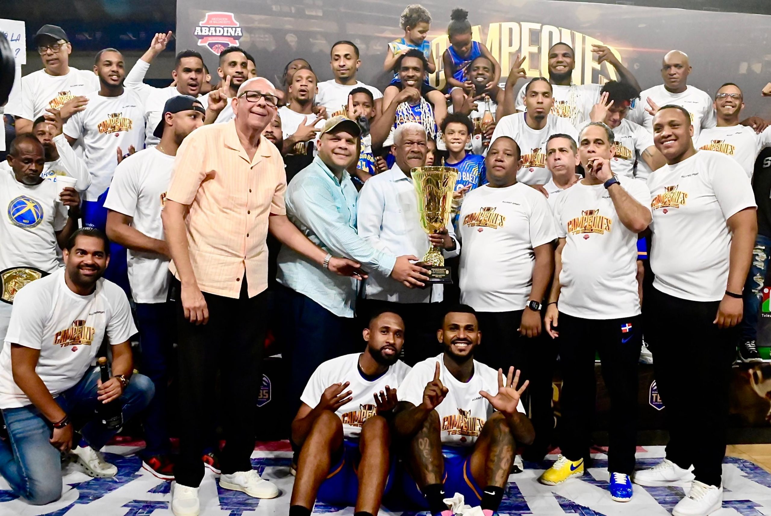 El Mauricio Báez conquista su título 11 en el baloncesto superior del Distrito