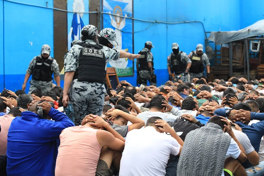 El Gobierno de Perú extiende fuera de Lima las requisas en las cárceles al «estilo Bukele»