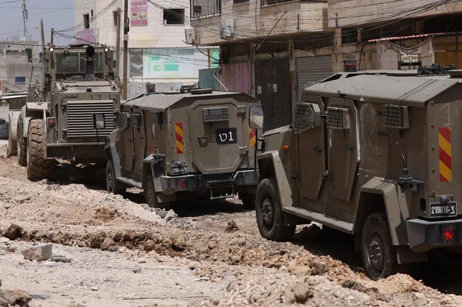 Fuerzas israelíes matan a tiros a un menor en una redada en Cisjordania