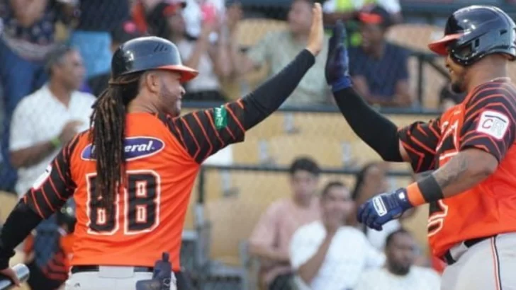 Ronaldo Hernández guía paliza Toros sobre Leones Ronaldo Hernández guía paliza Toros sobre Leones