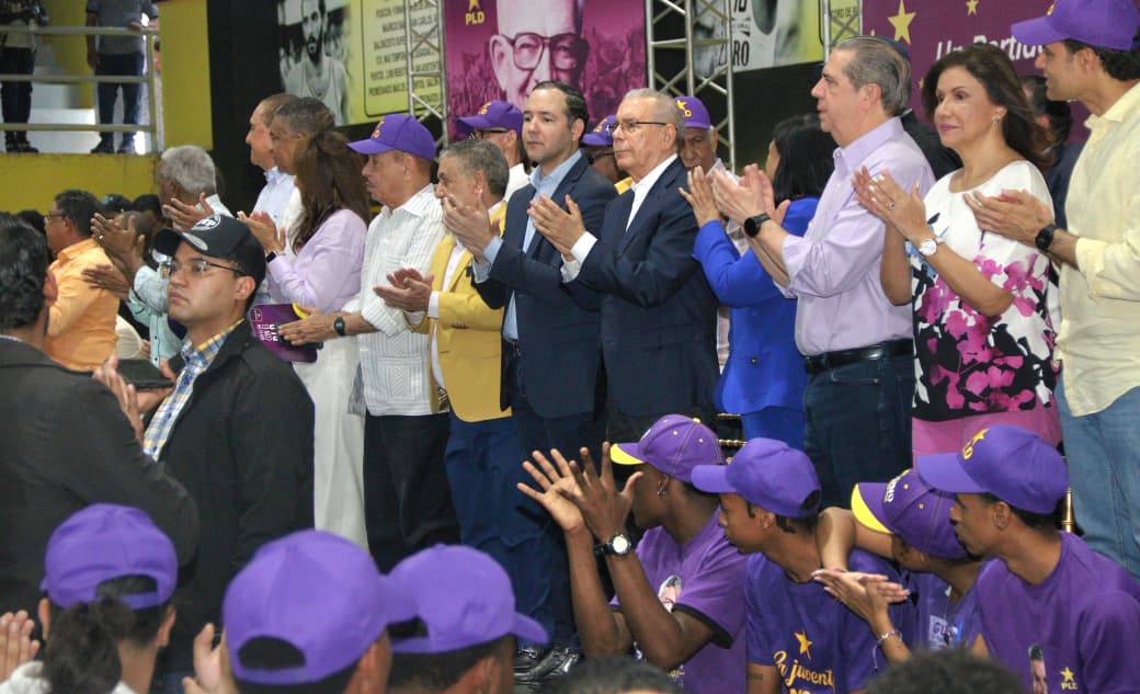 Contundente acto realiza el PLD en el Distrito Nacional Contundente acto realiza el PLD en el Distrito Nacional