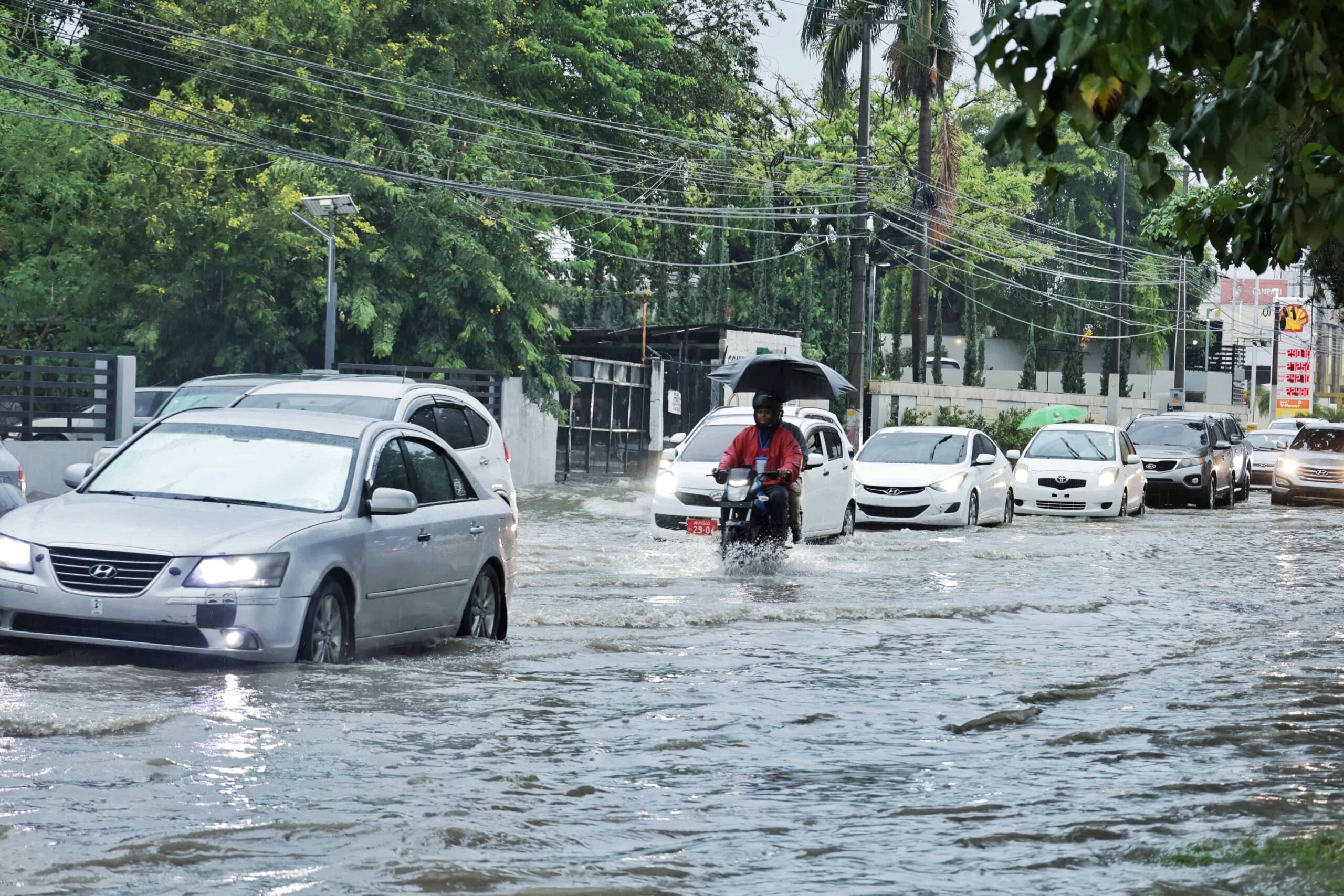 Indomet pronostica lluvias dispersas por débil vaguada y mantiene temperaturas frescas en el país Indomet pronostica lluvias dispersas por débil vaguada y mantiene temperaturas frescas en el país