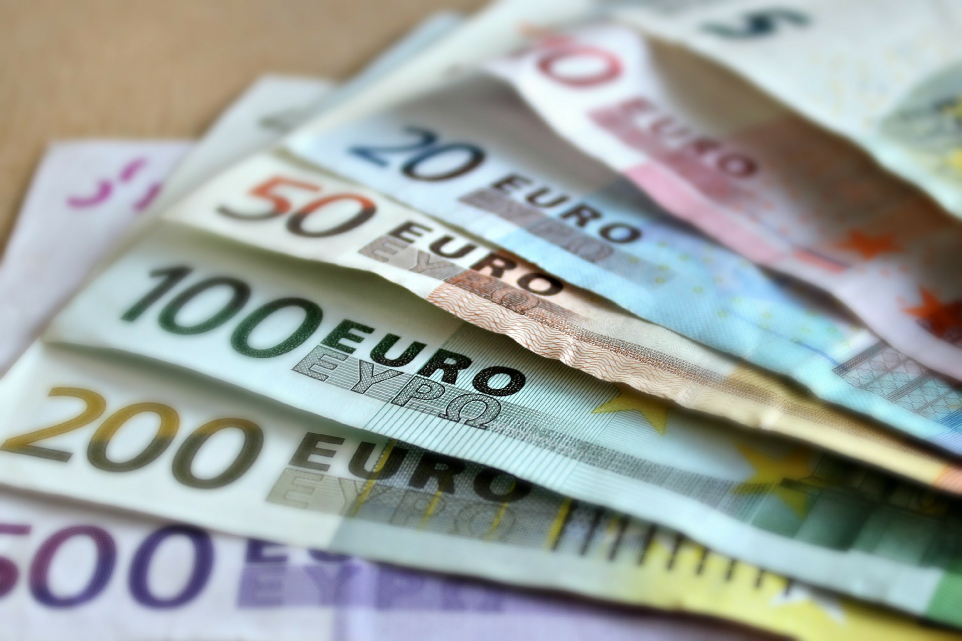 Euro registra ligera depreciación este miércoles 19 de noviembre, según el Banco Central Euro registra ligera depreciación este miércoles 19 de noviembre, según el Banco Central