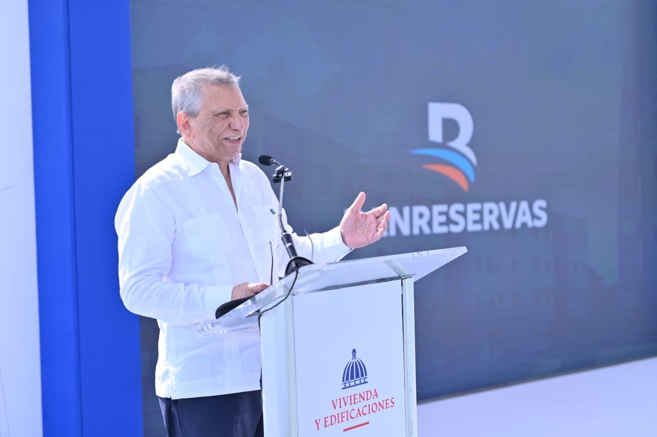 Con aportes fiduciarios de RD$6,000 millones presidente Abinader inaugura proyecto habitacional Hato del Yaque