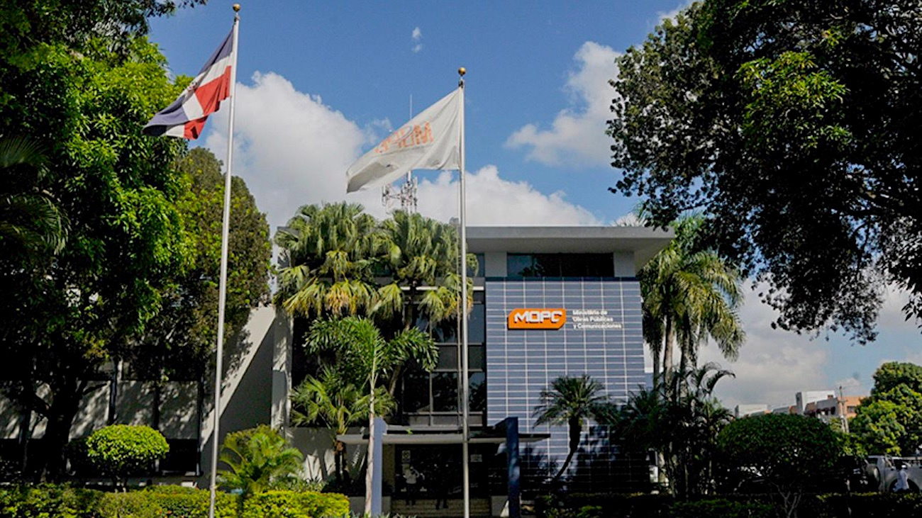 Ministerio de Obras Públicas iniciará más de 30 obras en provincias impactadas por la tormenta Melissa