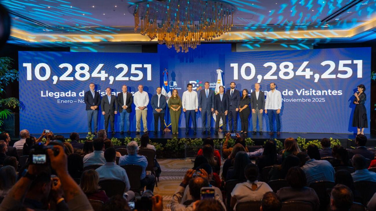 República Dominicana recibe 10.2 millones de visitantes en 11 meses