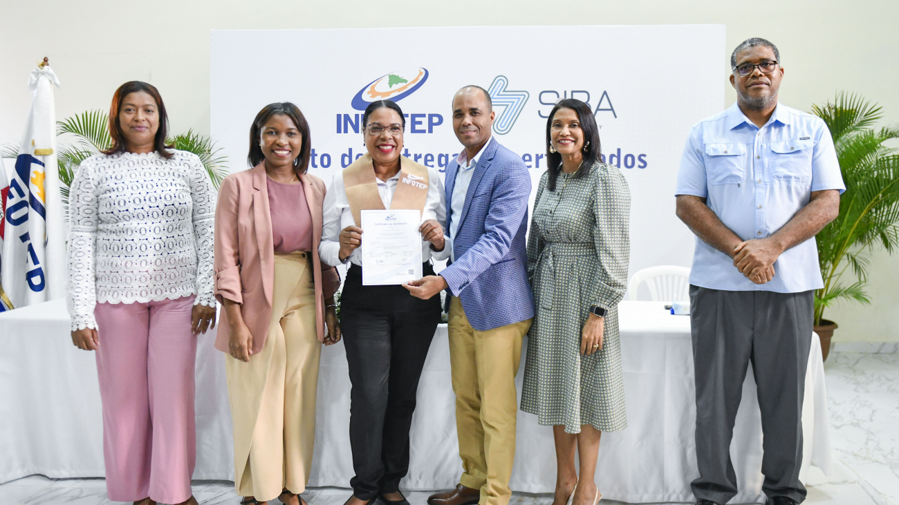 Infotep certifica a 566 comunitarios de Boca Chica en colaboración con SIBA Energy