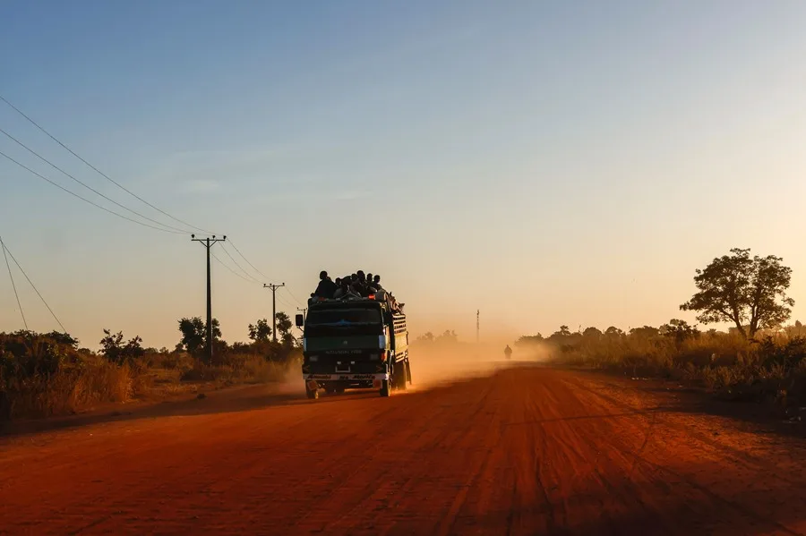Nigeria libera a todos los estudiantes secuestrados en una escuela católica Nigeria libera a todos los estudiantes secuestrados en una escuela católica