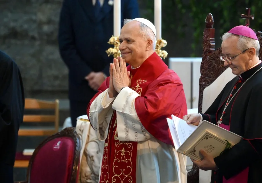 El papa pide en Líbano que los migrantes que huyen de las guerras nunca sean rechazados