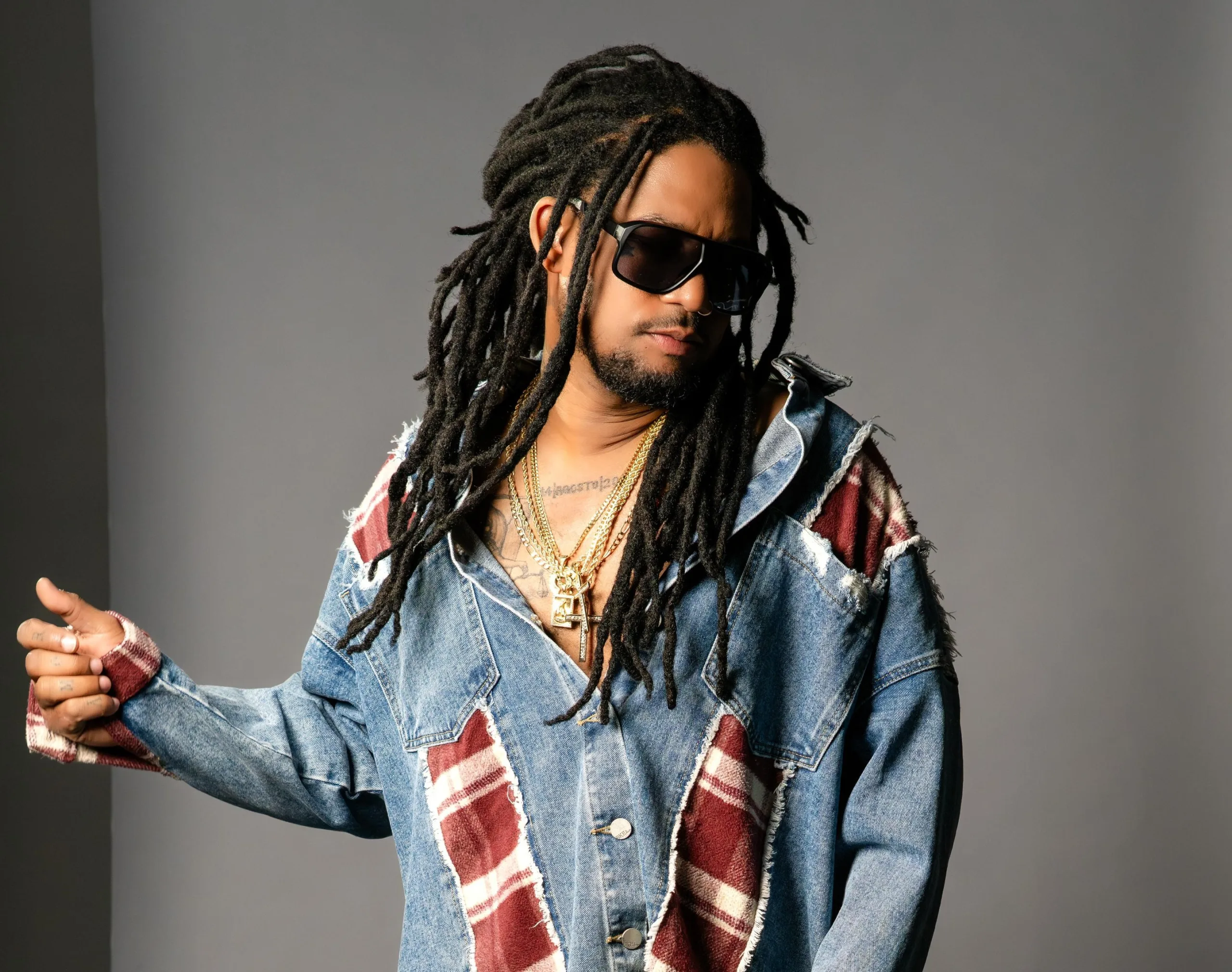 Vakero critica falta de respeto en fiesta navideña de Telemicro