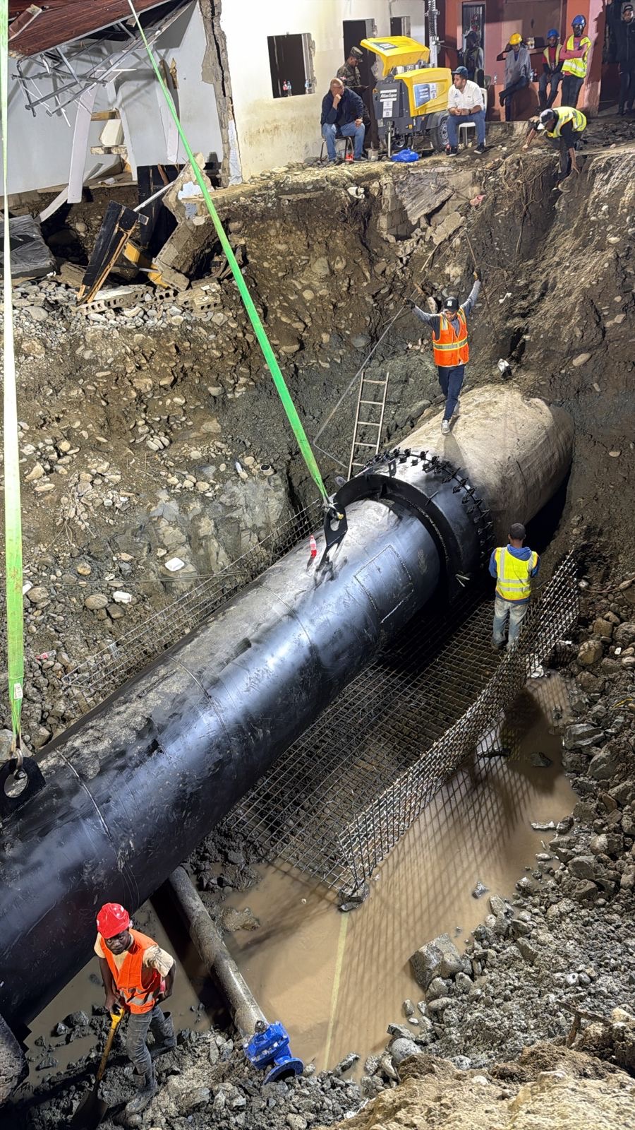 Coraasan, Inapa, Estrella y AlcarAW logran en tiempo récord solución de avería en tubería acueducto Cibao Central