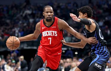 Bucks diezmados frenan a Celtics; Rockets superan a Clippers en apretado cierre Bucks diezmados frenan a Celtics; Rockets superan a Clippers en apretado cierre