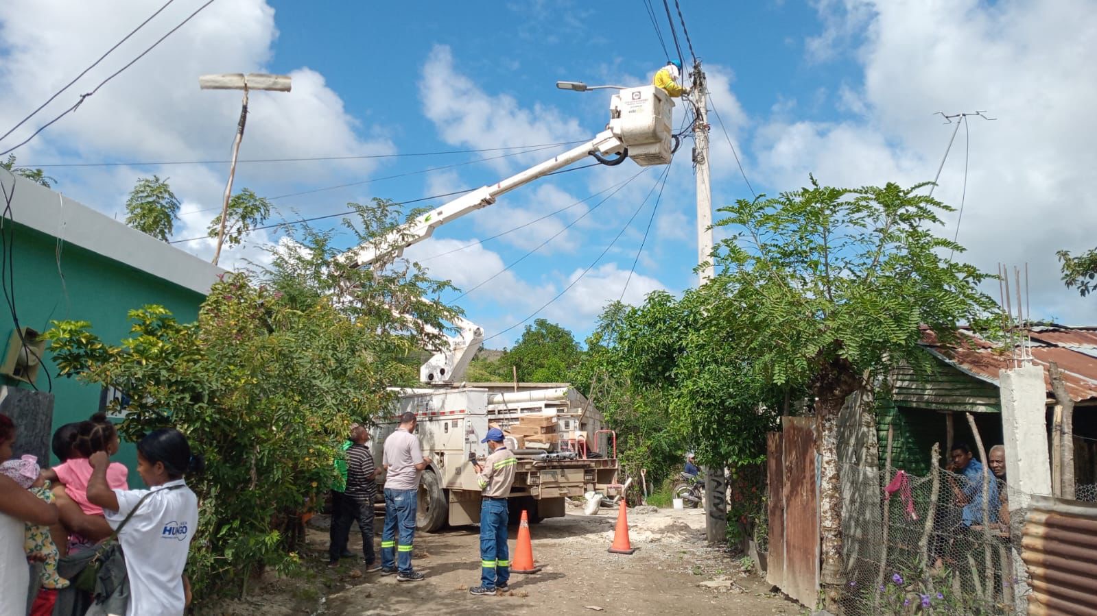 EDEESTE fortalece la seguridad ciudadana con la puesta en servicio de más de 19,900 luminarias durante 2025