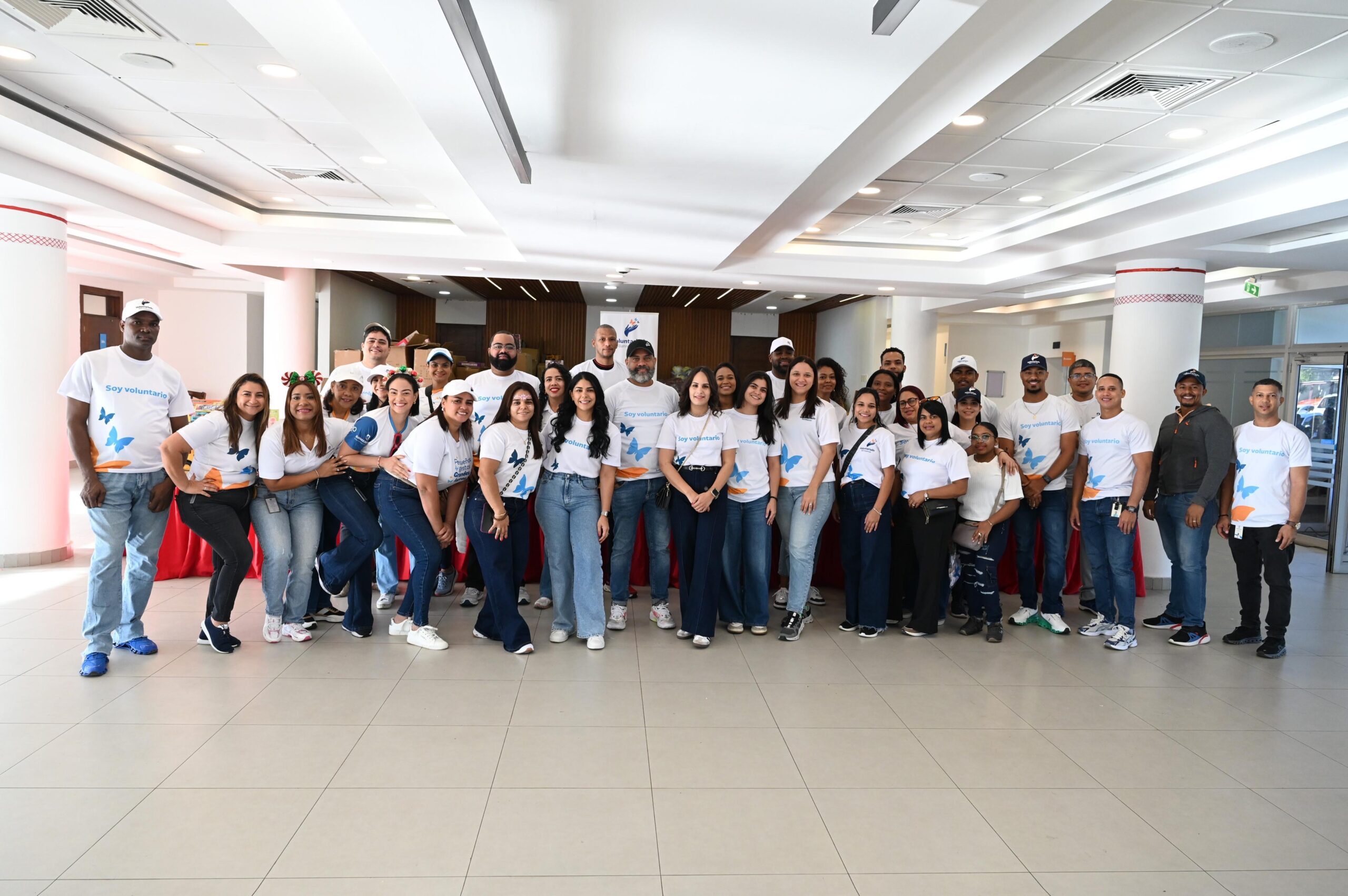 Voluntariado Banreservas llena de alegría el Día de Reyes con entrega de juguetes Voluntariado Banreservas llena de alegría el Día de Reyes con entrega de juguetes