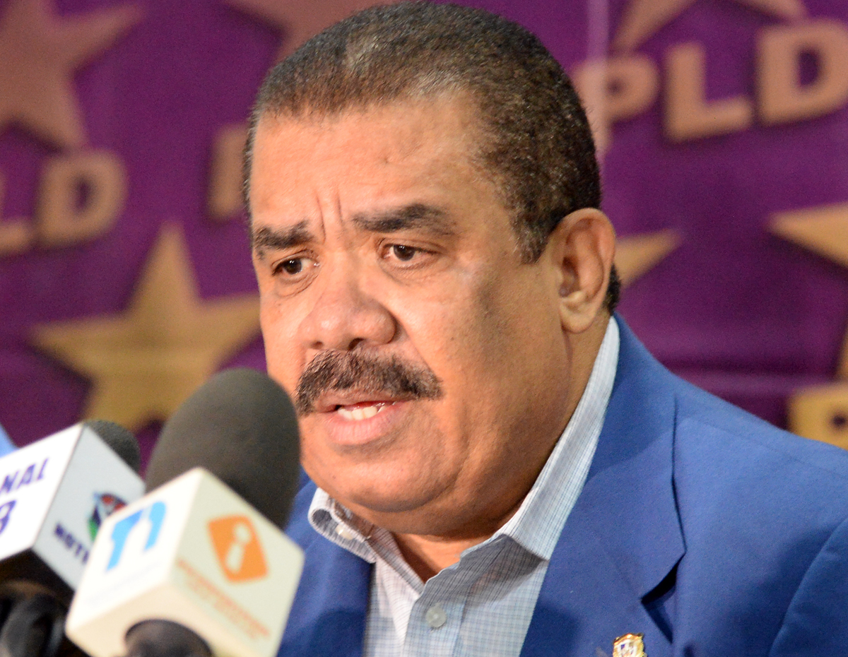 Insólita la decisión del Gobierno de autorizar la importación de pollo Insólita la decisión del Gobierno de autorizar la importación de pollo