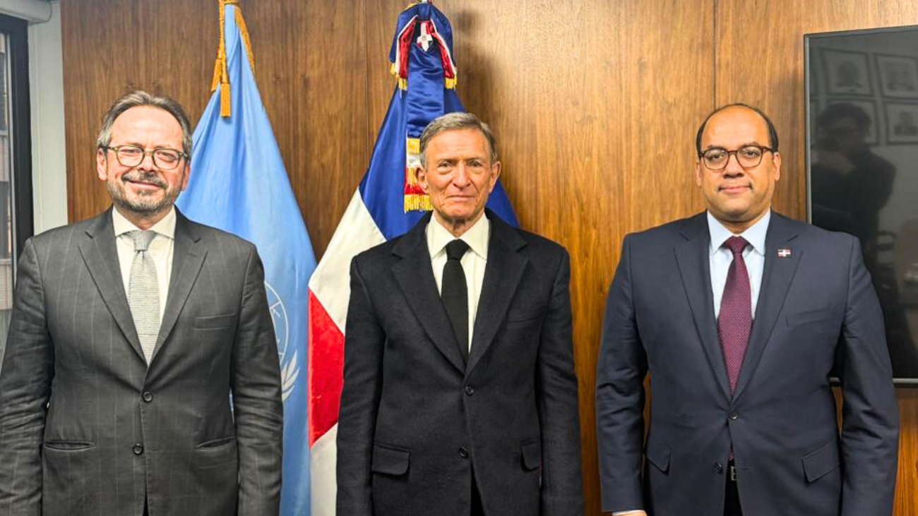 Canciller dominicano se reúne en Nueva York con representantes de la ONU y la Fuerza de Supresión de Bandas para Haití