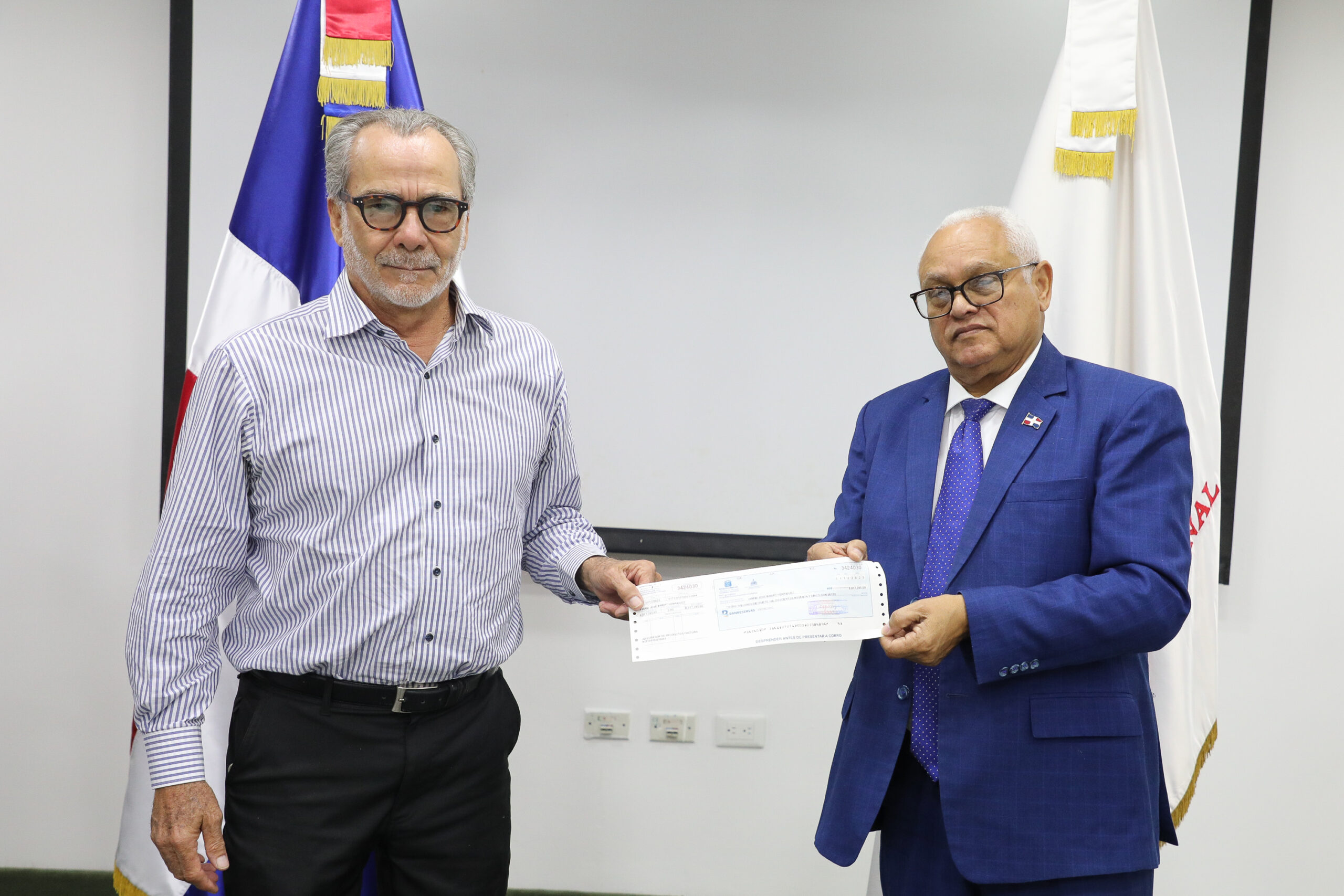 Gobierno paga más de 104 millones de pesos a pequeños productores agropecuarios