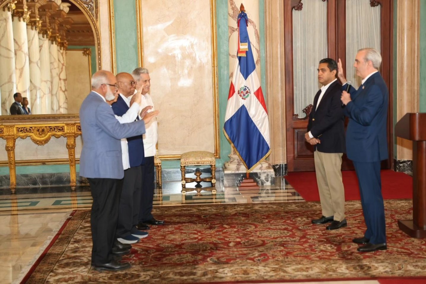 Presidente Abinader designa Comisión de Veeduría obras deportivas