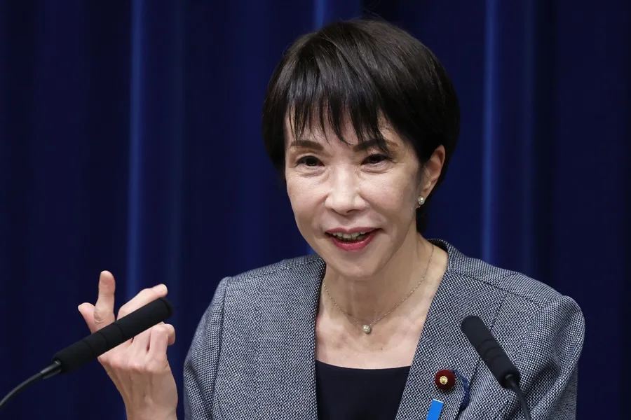 La primera ministra de Japón se plantea disolver el Parlamento y convocar a elecciones en enero, según medios La primera ministra de Japón se plantea disolver el Parlamento y convocar a elecciones en enero, según medios