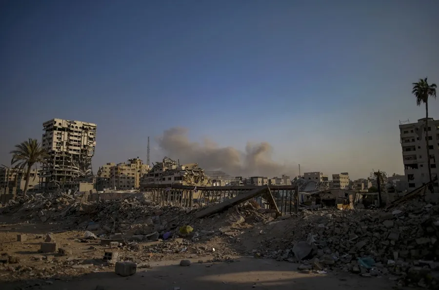 Israel mata a 11 gazatíes, incluidos 3 periodistas, en ataques a lo largo de la Franja