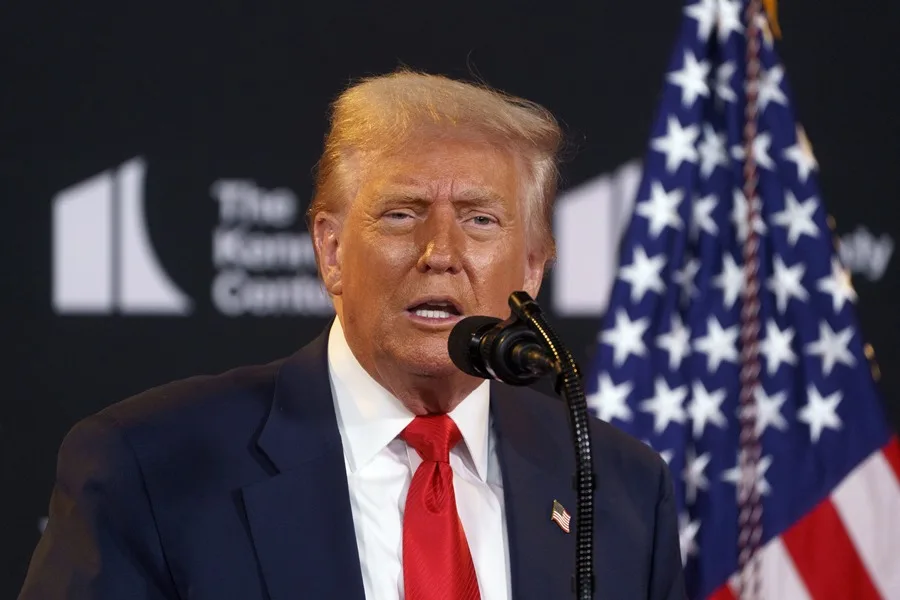 Trump pospone ataques contra Irán tras conversaciones "muy buenas" con Teherán Trump pospone ataques contra Irán tras conversaciones "muy buenas" con Teherán