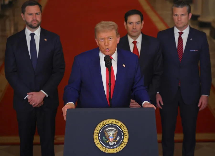 El equipo de Trump prepara opciones militares en Irán, tras suspender el diálogo con Teherán